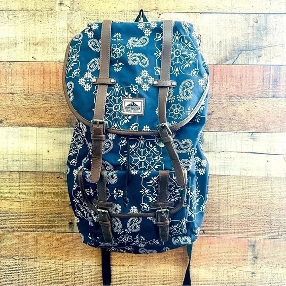 Steve Madden Barnet Avenue Utility Navy Backpack - Picture 2 of 12